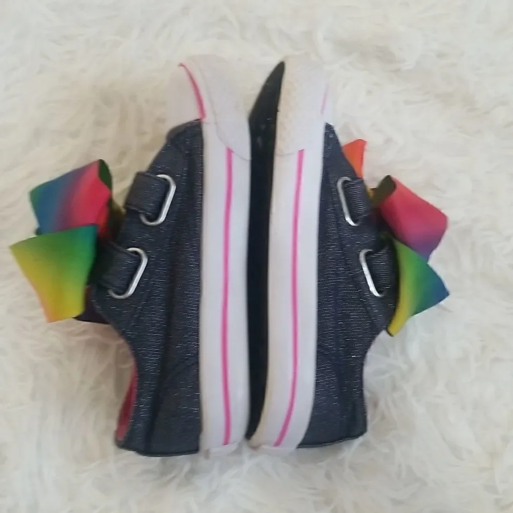 Nickelodeon Jojo Siwa  Kids Sneaker with Rainbow color Bow Sz 10.5